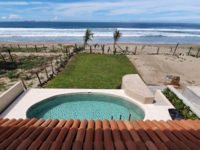 New Beachfront Villa in Playa Blanca